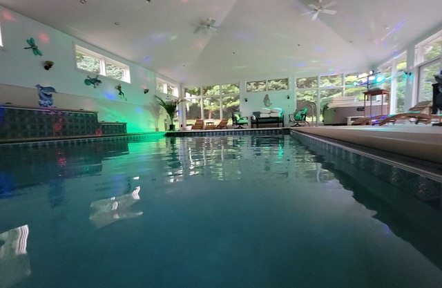 Welcome to Sweetwater! An expansive Luxury home near Lambeau Field!