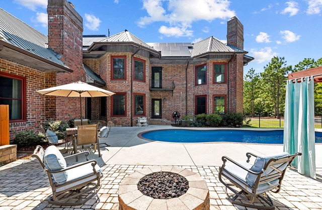 Welcome to the Castle, Private Pool spacious