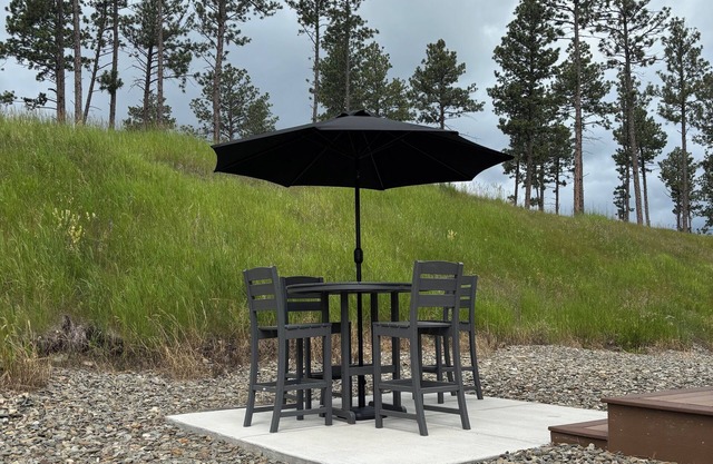 Welcome to your tranquil Rapid City retreat! Tucked at the end of a quiet cul-de-sac, our single-level home gives riders and roamers a calm base only minutes from downtown, the Black Hills and famous scenic routes.