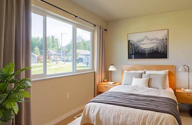 Welcoming 2-bedroom condo in Eagle River, Alaska
