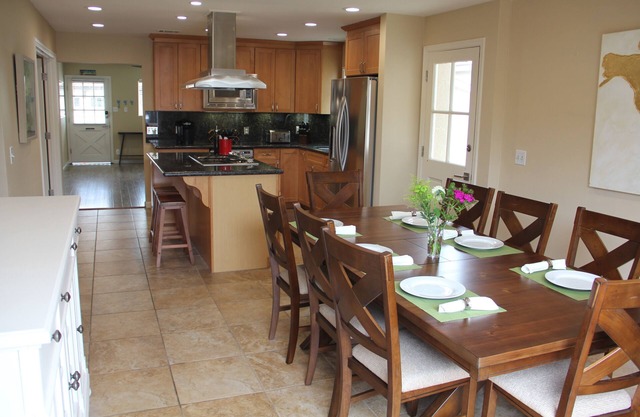 Well-Furnished Oceanside Home!