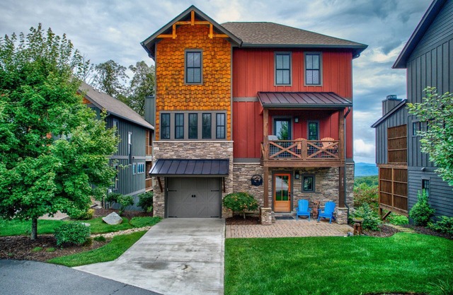 Western Ridge Lookout at Blue Ridge Mountain Club - community amenities with seasonal pool