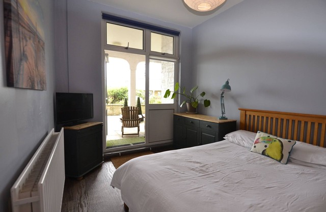 Westpoint Apartments - Apartment 6 Dog Friendly