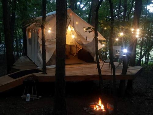 Whimsical Forest Safari Tent Haven Near Laurel Creek, Tennessee