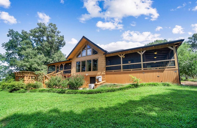 Whispering Water at Rock Island Shores