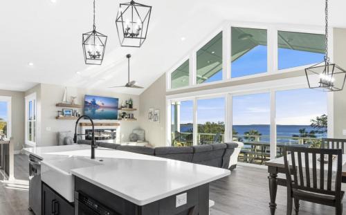 Whispering Waves Family Retreat