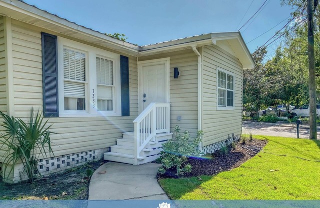 White Lotus-Serene, Stylish, Relaxing-New!