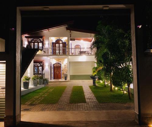 White Queen Residence