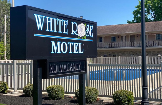 White Rose Motel - Hershey