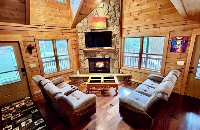 White water cabin is cozy, quiet and peaceful environment that is relaxing.