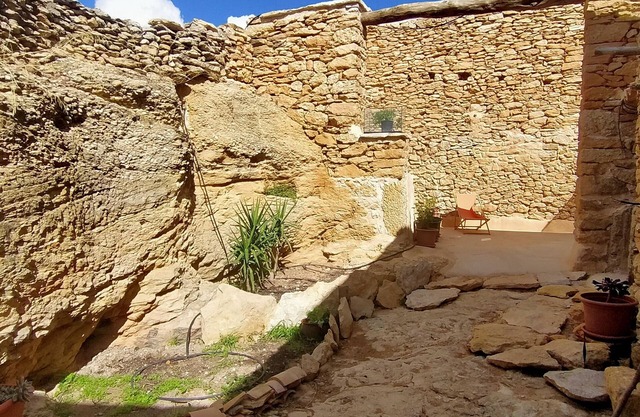 Whole house - La Roca 0.00