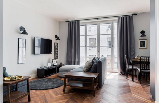 Wide and Bright two bedroom apartment