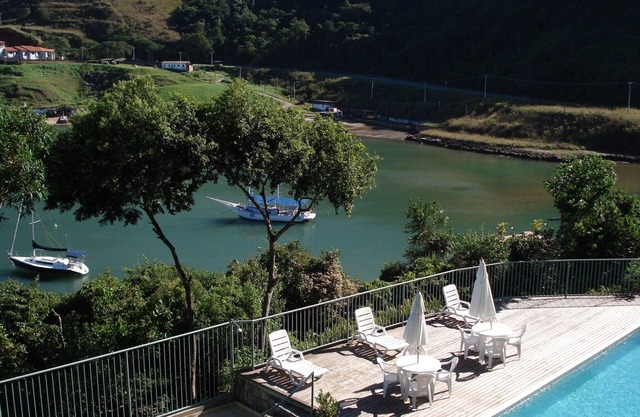 Wide Fit Comfortable 3 bedrooms Air Conditioning Living Room / Rooms Swimming Pool Sauna Pier