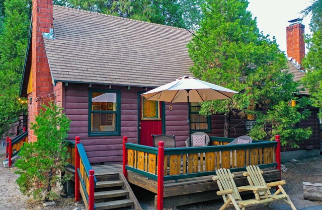 Wild Rose Duplex - Studio | One Bed | ¾ Bathroom | Sleeps Two