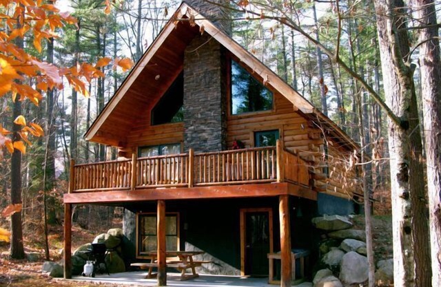 "Wildwood in the Pines" - Unique Adirondack Log Cabin - High Peaks