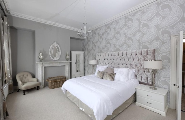 Willoughby Place