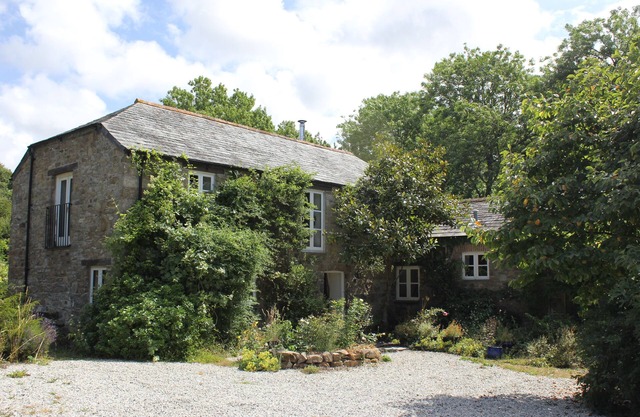 Willow Mill & Little Barn - Idyllic mill house and barn near Port Isaac