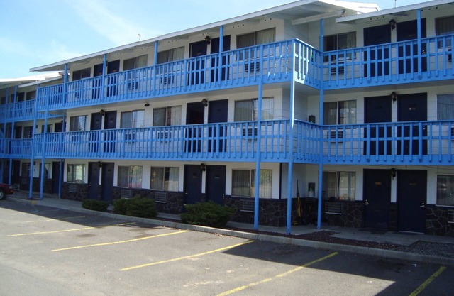 Willow Springs Motel