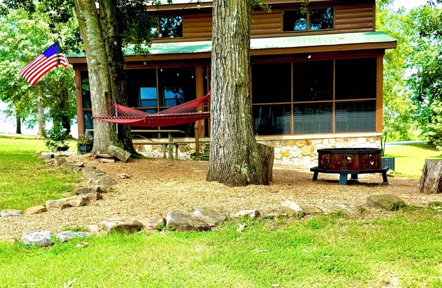 Wilson Lake, Private Dock, Pool, RTJ Golf Close by Still have summer dates