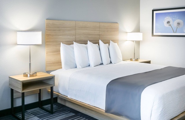 Winds Hotel At Crosswinds Casino