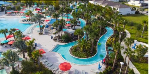 Windsor Island Private Vacation Home - Sleeps 20 - Pool, Spa, Game Room, Access to Resort Amenities - FREE BBQ