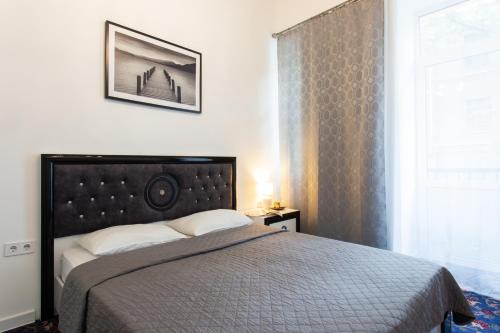 "Wine palette" on Skovoroda Street, 56