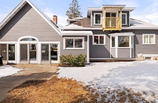 Winter home near the beach with fenced yard, patio & firepit