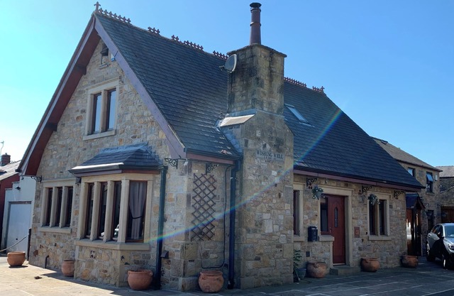 WISHING WELL AVENUE, with open fire in Ribchester