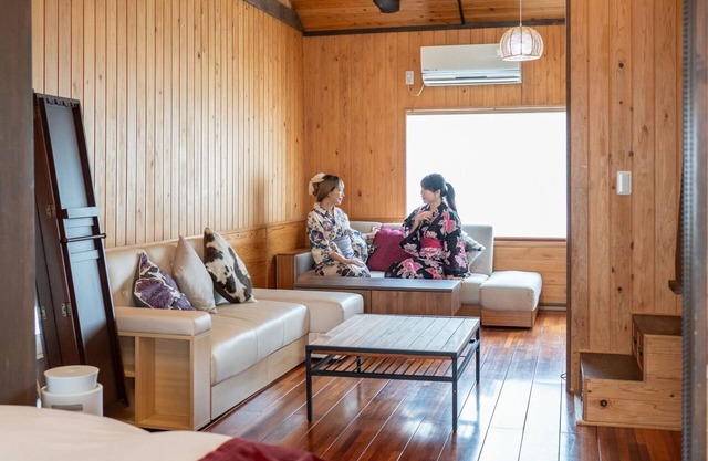 With free parking A 6minute walk from Meitetsu and JR stations entirely covered in cedar wood st - sakuranagoya/Nagoya Aichi