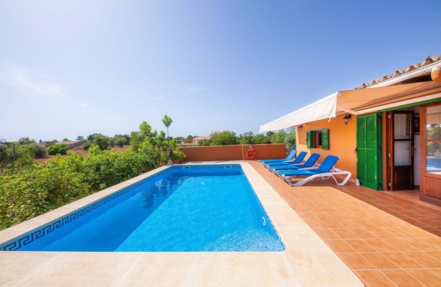 With pool in a quiet location - Villa Ses Salines
