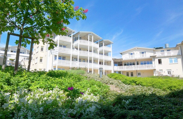 With sea view and balcony, use of swimming pool and sauna - Sea view apartment 51