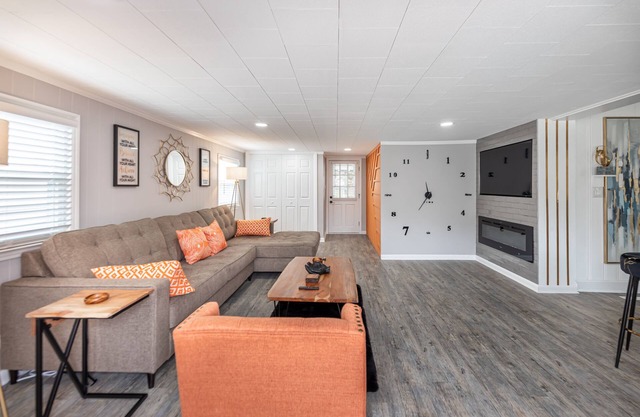 WITHIN MINUTES TO COASTAL CREDIT UNION MUSIC PK & WALNUT CREEK SOFTBALL COMPLEX