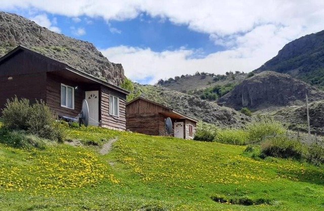 Wonderful Cabin With Mountain Views, Ideal for a Group of Friends!