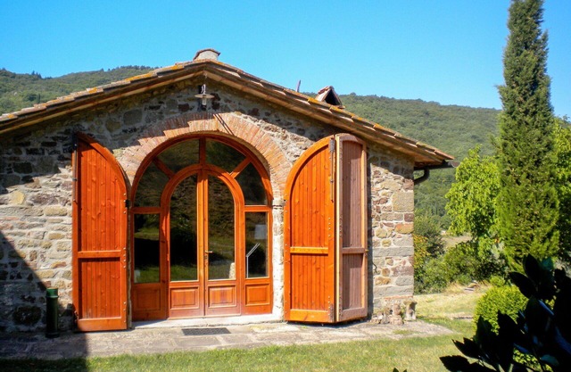 Wonderful villa for 4 guests with WIFI, pets allowed and panoramic view