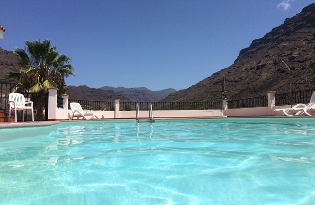 Wonderful Large Family Villa With Pools And Mountain Views