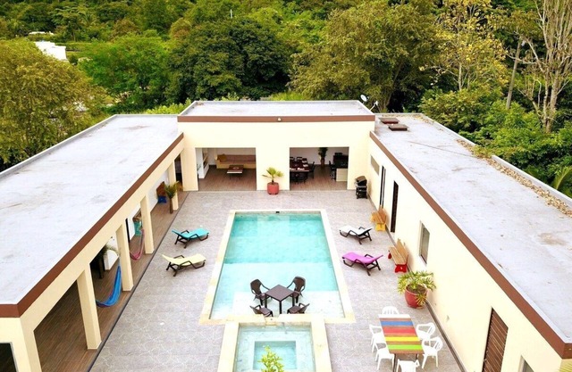 Wonderful luxury FINCA HOUSE pool wifi tv