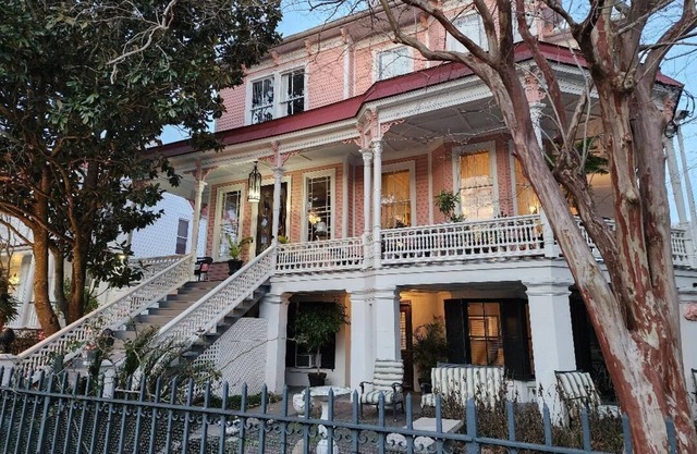 Wonderful one bed one bath apartment n location south of Calhoun Street