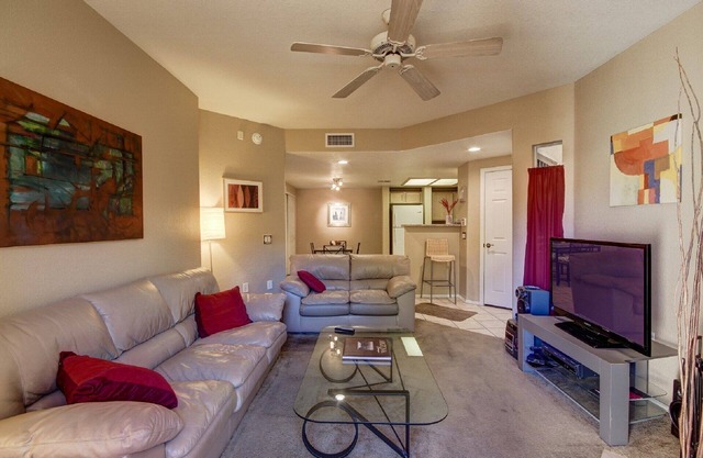 Wonderful Pointe Resort Condo at Tapatio Cliffs with 3 Pools, Pickleball Court!