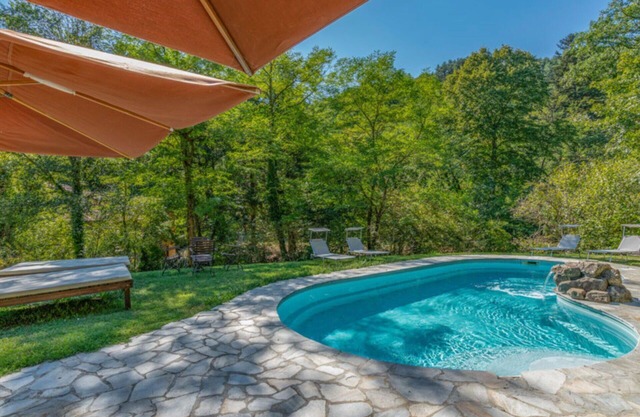 Wonderful private villa with private pool, WIFI, TV, patio and panoramic view, close to Florence