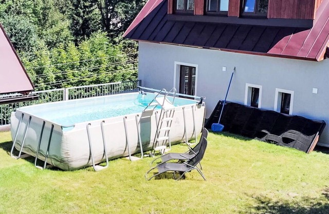 Wonderful private villa for 8 people with WIFI, TV, patio, pets allowed, panoramic view and park.