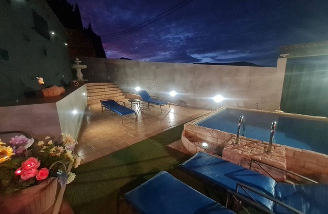 Wonderful typical Canarian house with outdoor pool and wifi in the mountains.