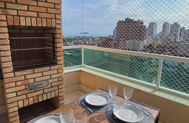 Wonderful view of Enseada Beach. Gourmet and Pet Friendly Balcony