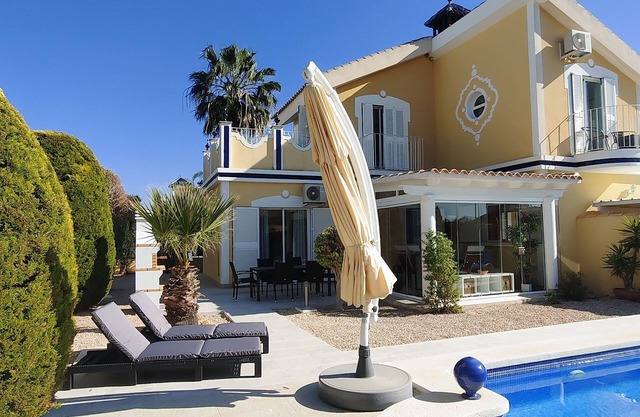 Wonderful Villa Classico in Country Club