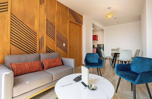 Wondrous apartment 2bed/2bath