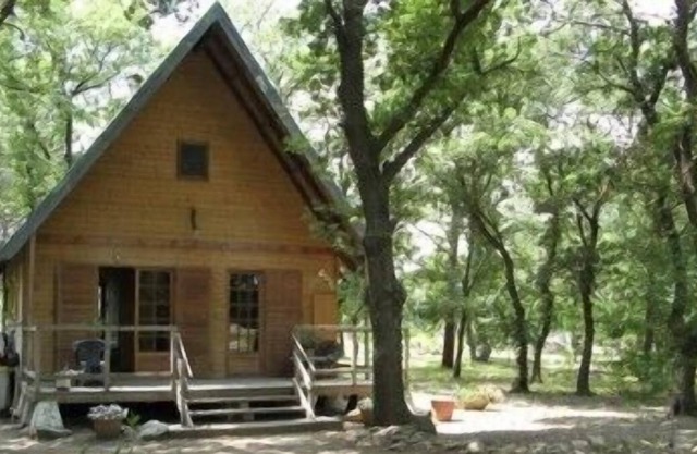 WOODEN HOUSE with POOL 12mx4m not overlooked .CALME