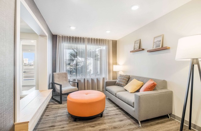 WoodSpring Suites Colton