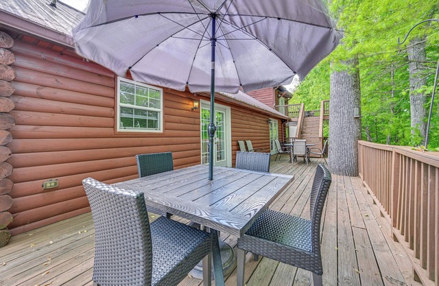 Woodsy Kentucky Escape w/Game Room & Lake Access!