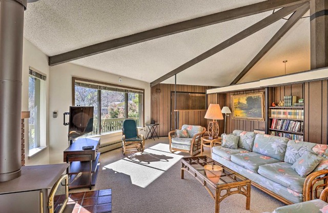 Woodsy Willow Creek Getaway with Pool and Deck!