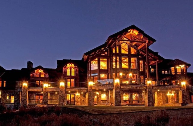 World-class Jewel Of The Sierra Nevada Mountains/mono county license #3179