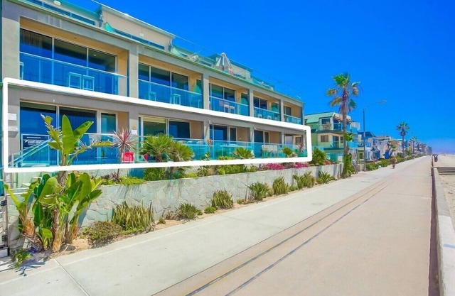 WOW! 5 Ocean Front Townhomes * Entire 1st Level